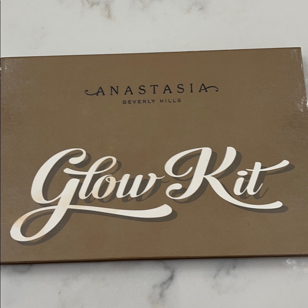 anastasia sold out ultimate glow pallet